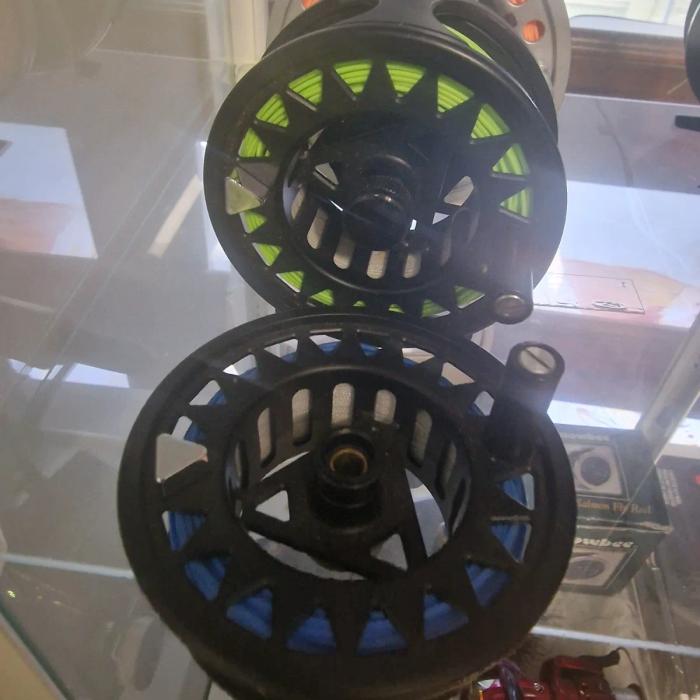 Sierra 8wt fly reel with spare spool