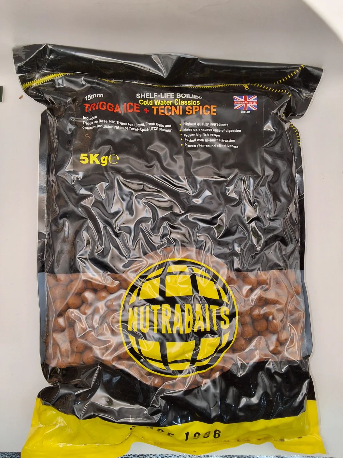 NUTRABAITS Boilies Trigga Ice + Tecni-Spice 15mm 5kg