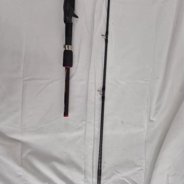Okuma ceymar ufr 6'4" 2 piece Sea rod