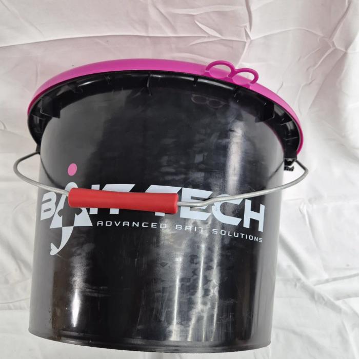 Bait-Tech bait bucket 38x38x26cm