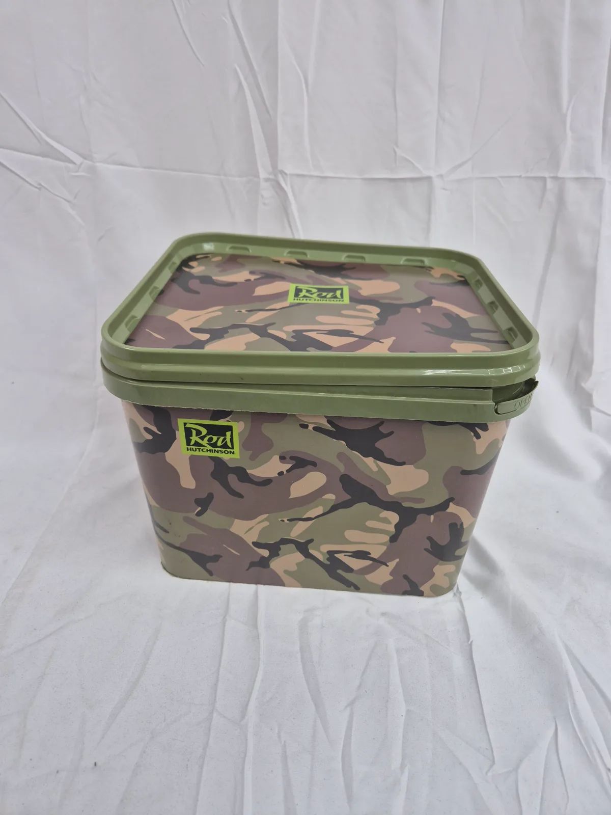 Rod Hutchinson bait bucket