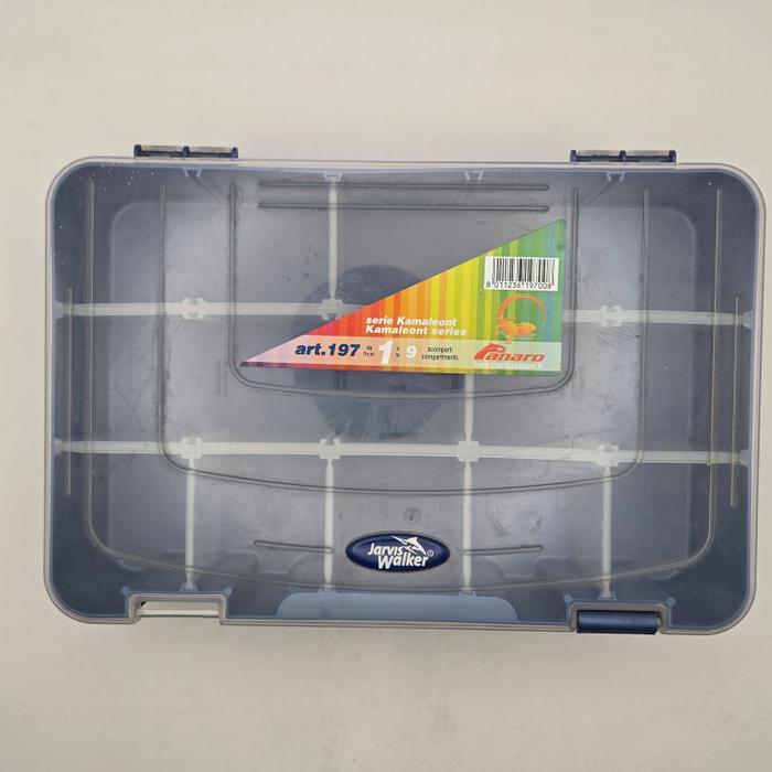 Jarvis walker medium tackle box