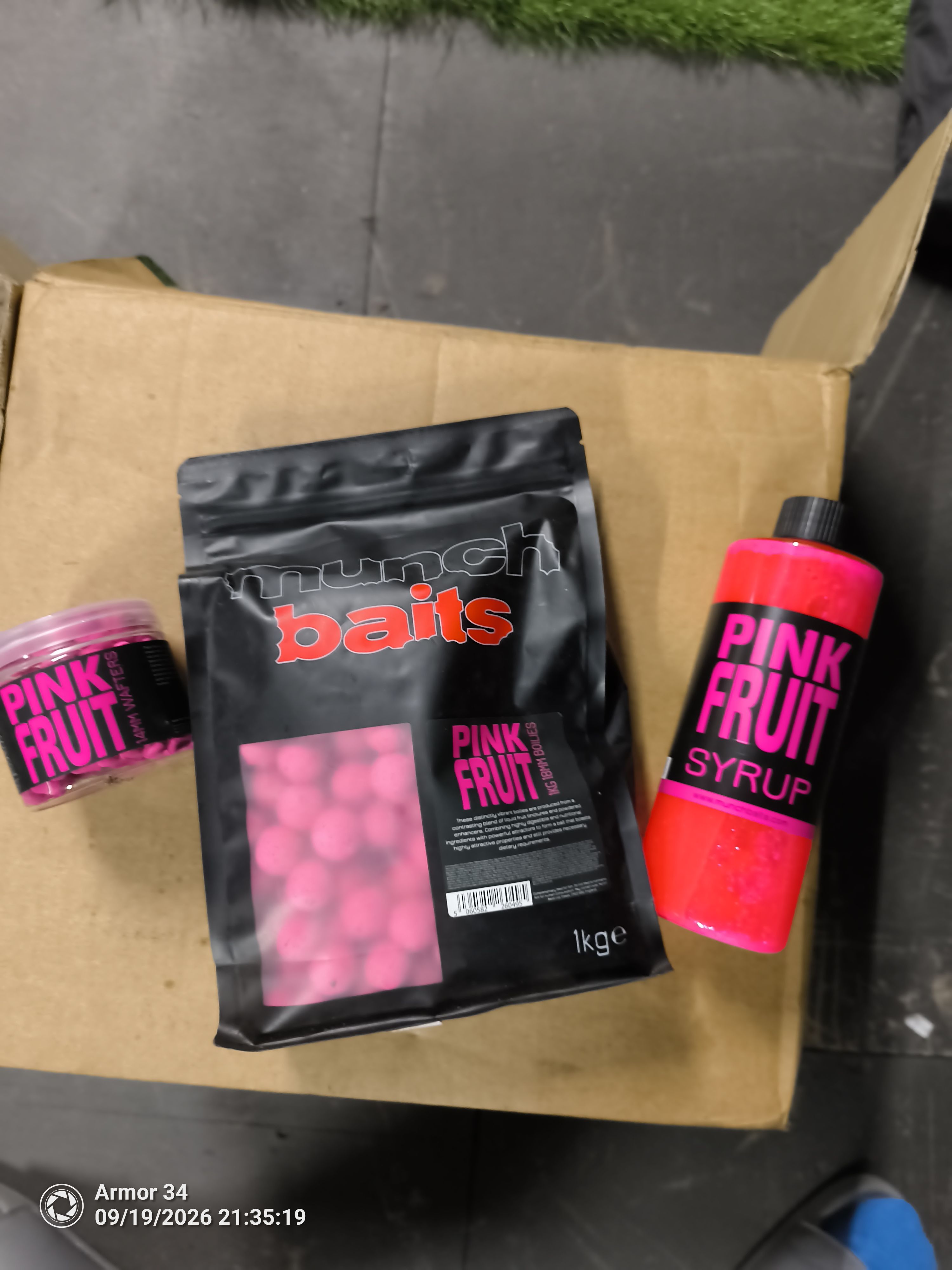 munch baits Boilies, Wafters, Syrup Pink Fruit 1kg 18mm (boilies), 14mm (wafters)