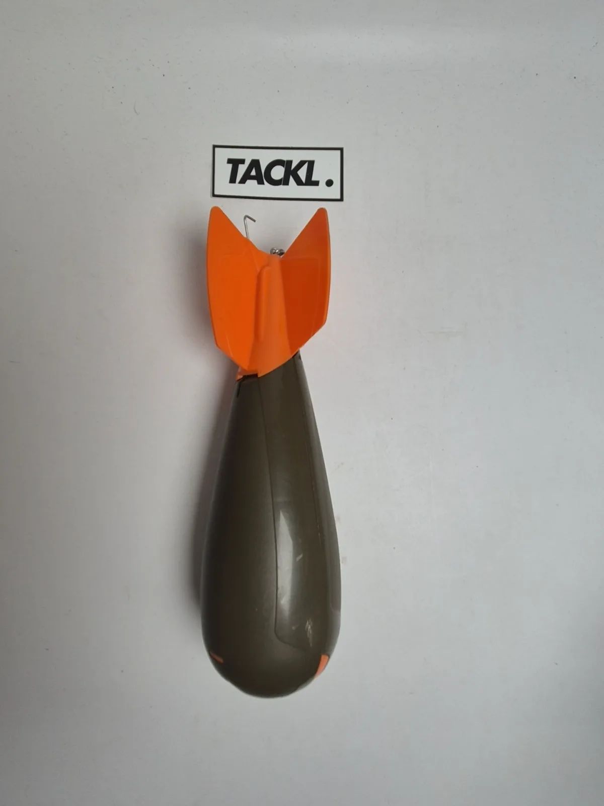 TF Gear Airbomb (or Prologic/TF Gear Air-Spread baiting