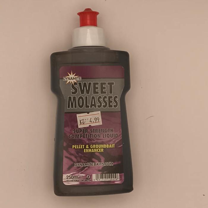 Dynamite Liquid Attractant sweet molasses 250ml